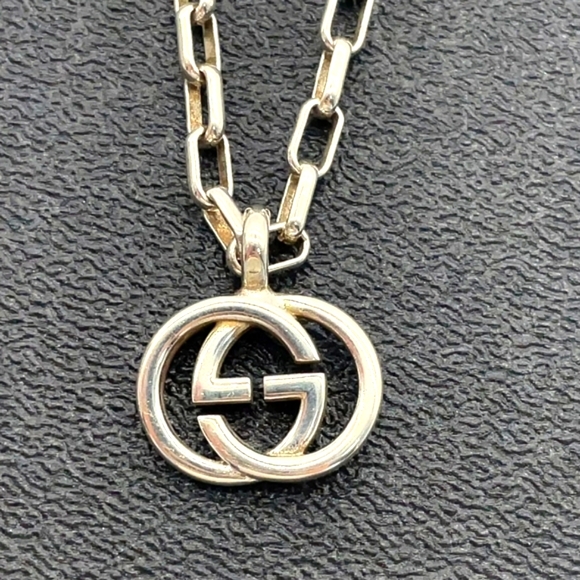 ** SOLD ** SOLD**🌹GUCCI Interlocking Double G 925 Unisex Necklace -EUC - Picture 5 of 12
